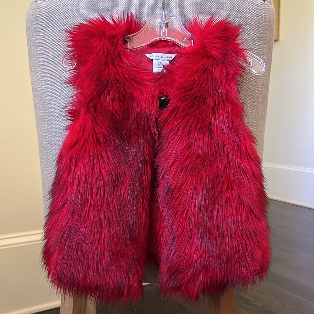 Little Marc Jacobs Faux-Fur Vest, Red